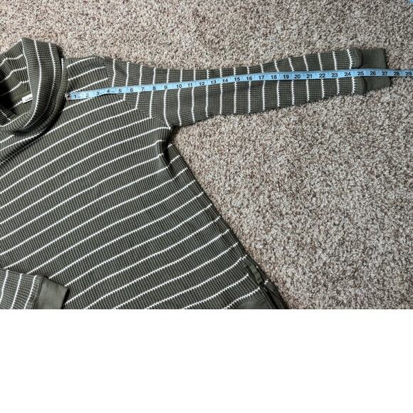 L.L. Bean Thermal Turtle Neck Shirt/Sweatshirt, Women's Large, super soft; Green - Picture 5 of 10